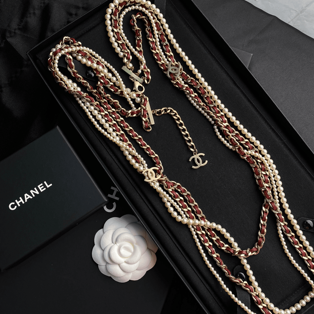 全新未使用 Chanel/香奈儿 经典红色皮穿链 珍珠长款项链 S3562
