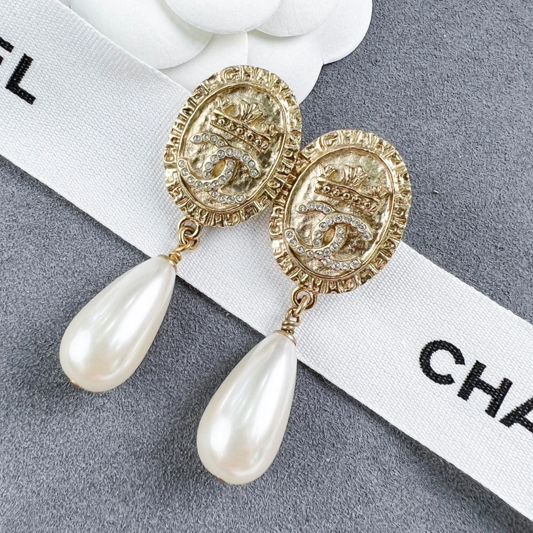全新未使用 Chanel/香奈儿  经典双C 金属珍珠 金币耳坠 S3161