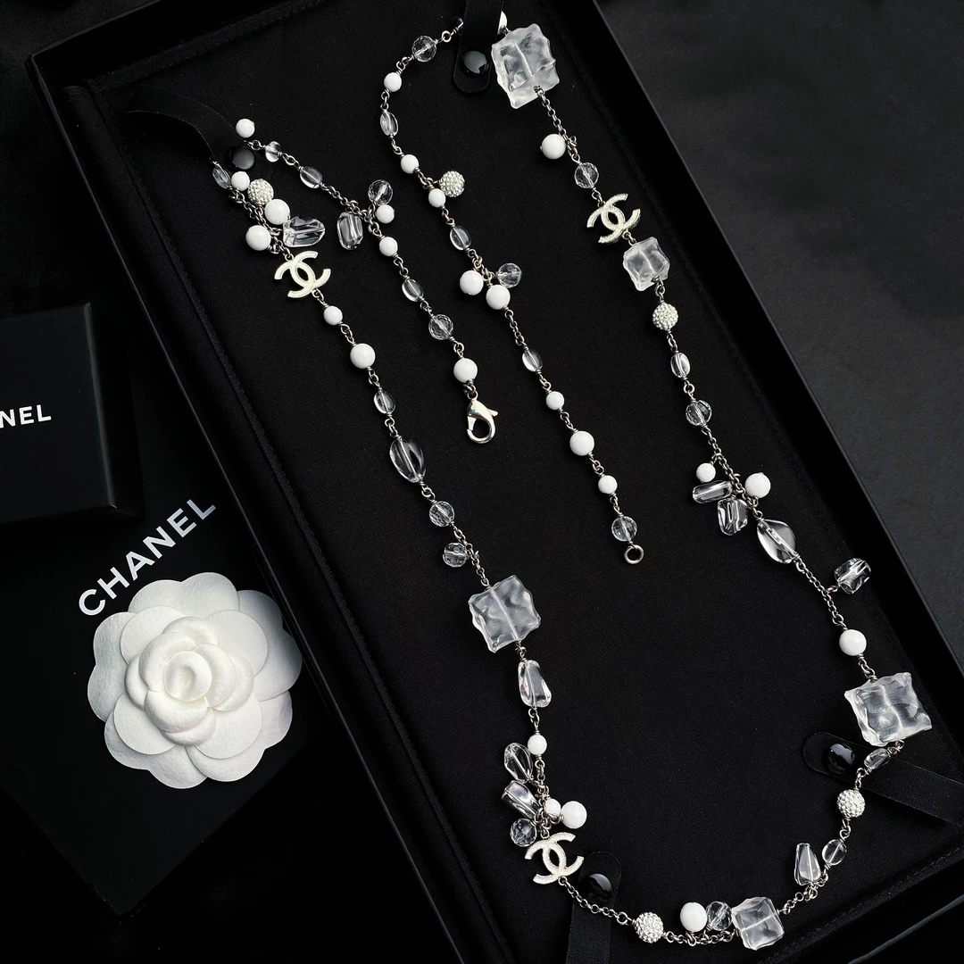 全新未使用 Chanel/香奈儿 经典双C 透明冰糖水晶镶钻项链 S3052