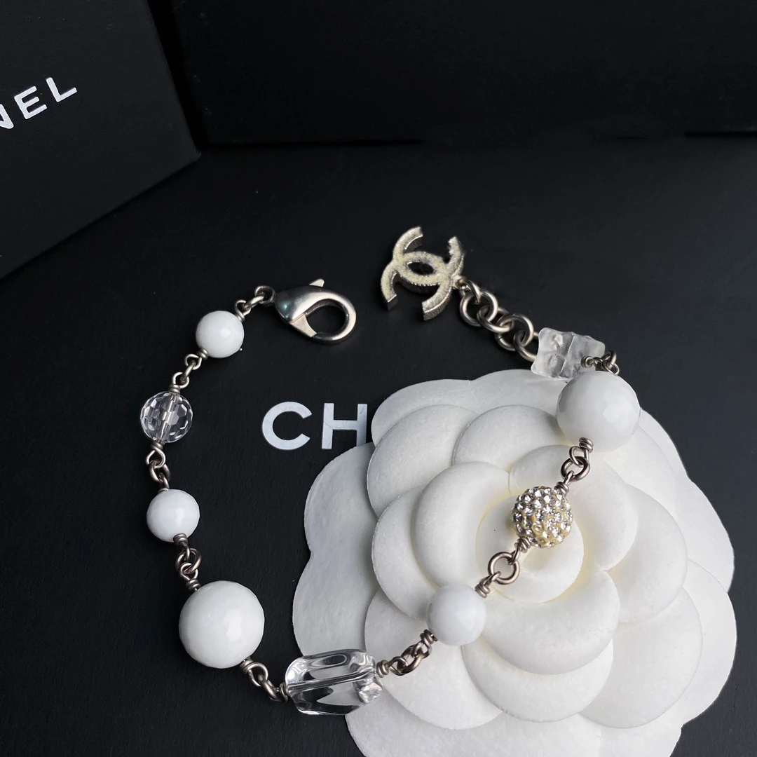 全新未使用 Chanel/香奈儿 经典双C 透明方糖镶钻 手链 S3760