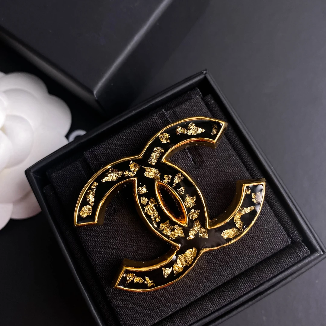 全新未使用 Chanel/香奈儿 23C中号黑金双C金箔奢华胸针双色S3842