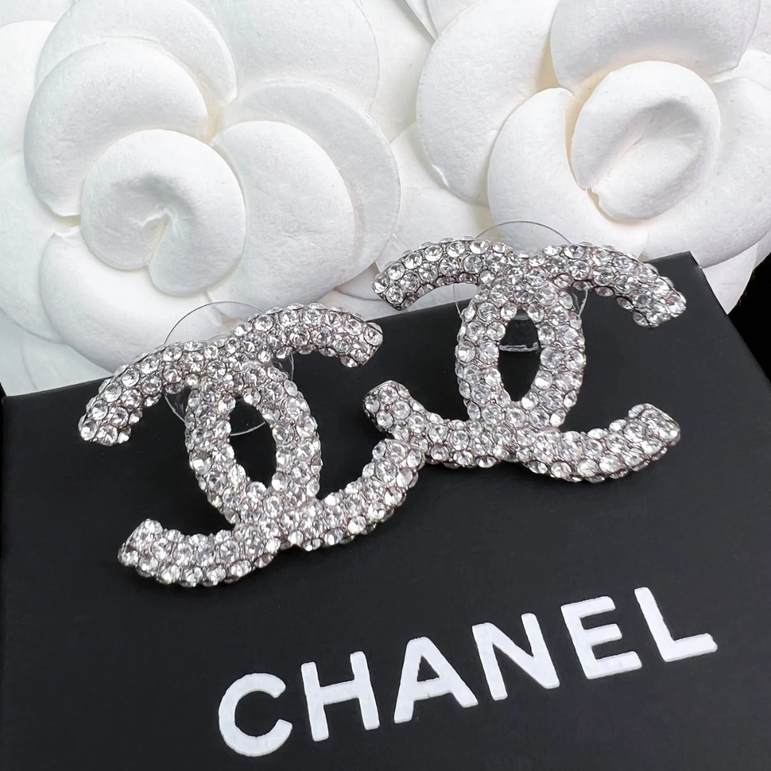 99新 Chanel/香奈儿 FL 经典双C logo满钻耳钉（小号） S6408