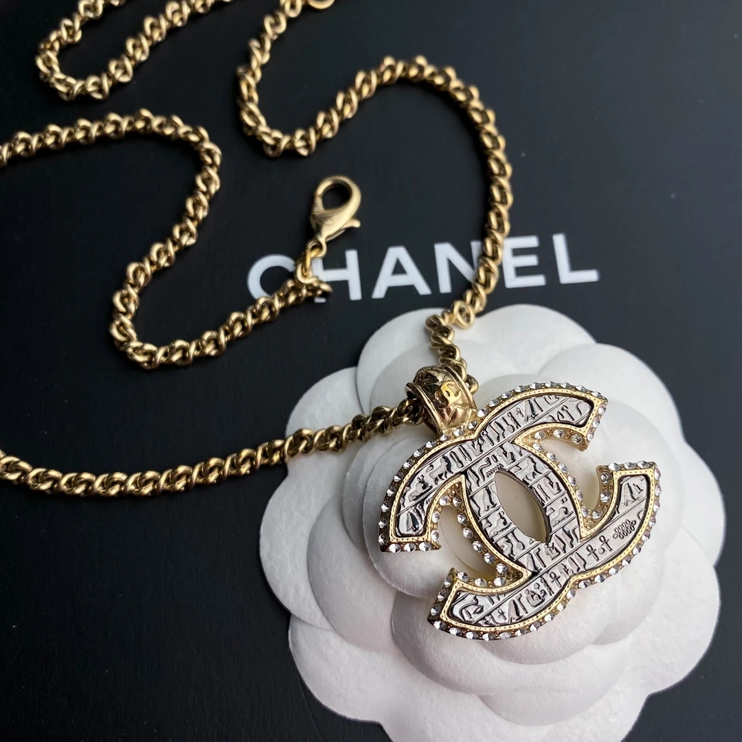 全新未使用 Chanel/香奈儿 经典双C 埃及系列浮雕镶钻项链 S3655