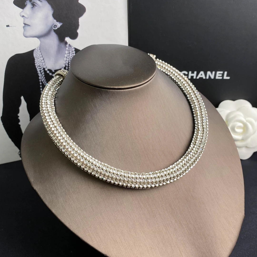 全新未使用 Chanel/香奈儿 满钻巴洛克金属珍珠 choker项链 S986