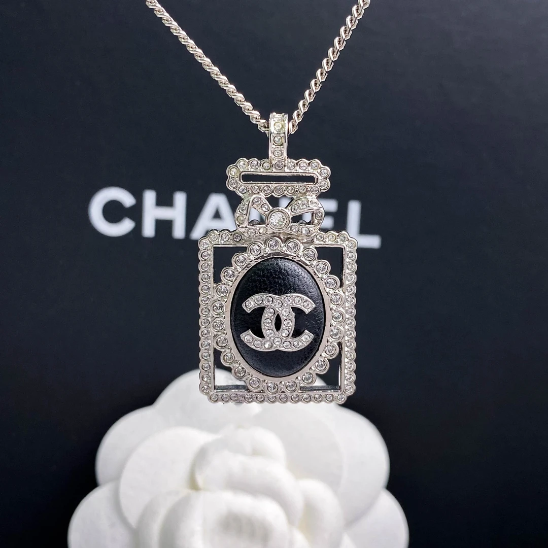 全新未使用 Chanel/香奈儿 22B新款香水瓶造型 项链 S4258