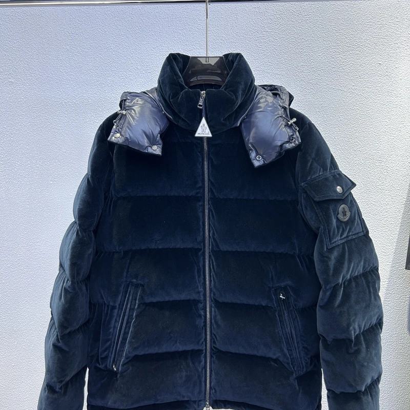 国内现货Moncler盟可睐 蓝色丝绒面男士厚款连帽羽绒服 1A00250