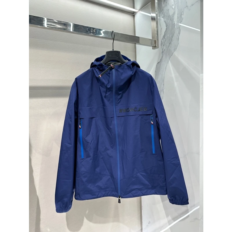 全新未使用Moncler盟可睐 男户外系列蓝色连帽冲锋衣外套 1A00015
