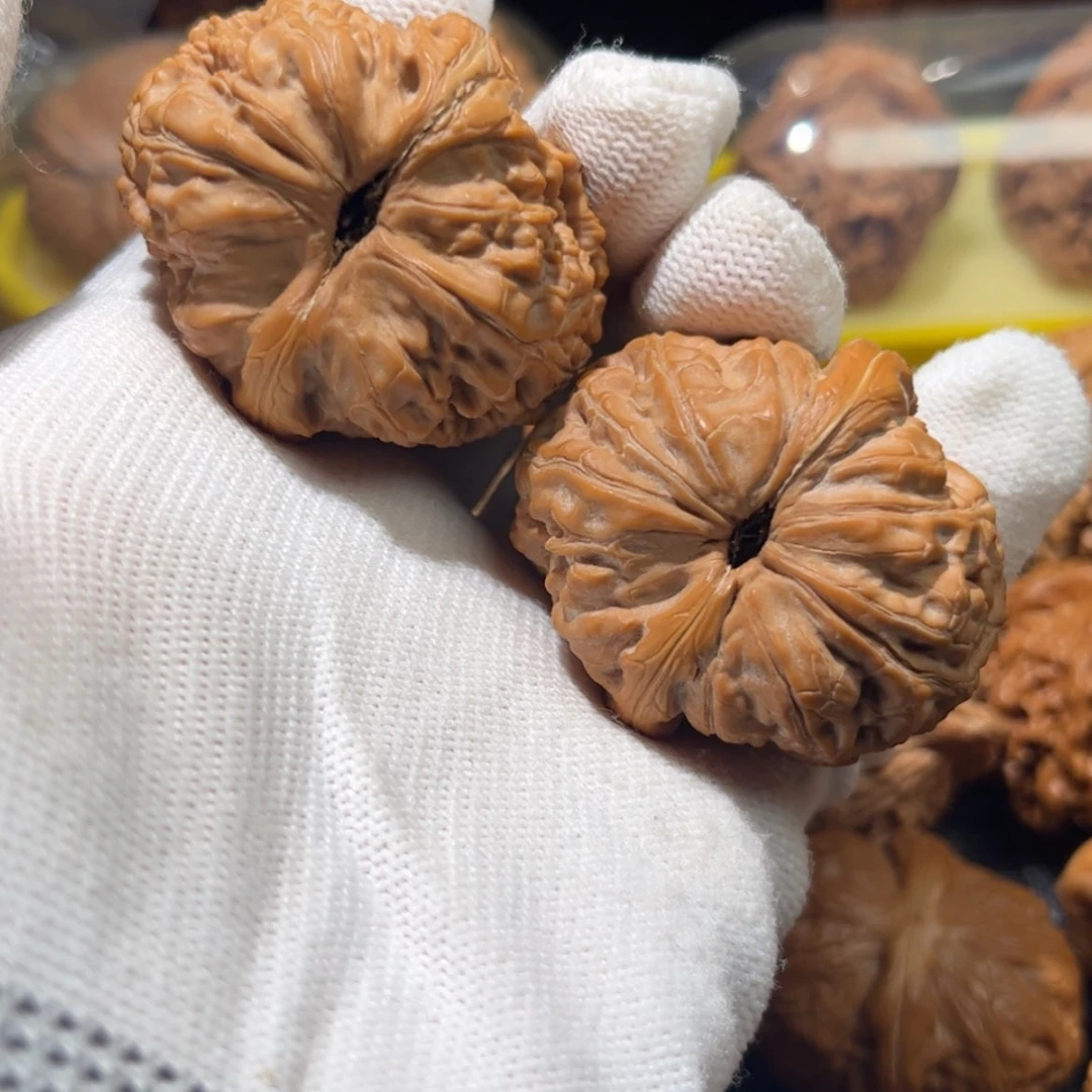 【闪购商品】文玩核桃吊坠若*