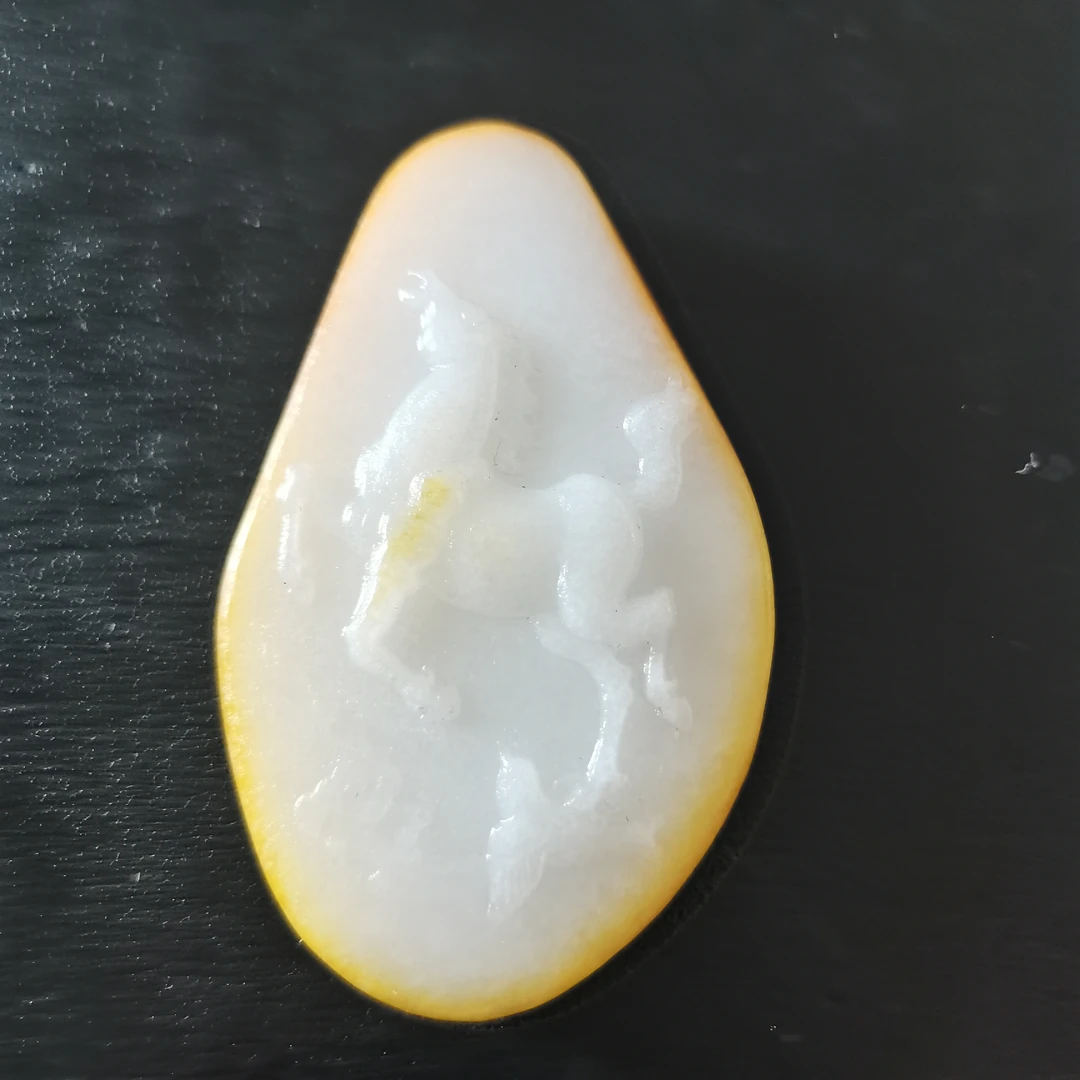 新疆和田玉马到成功挂件