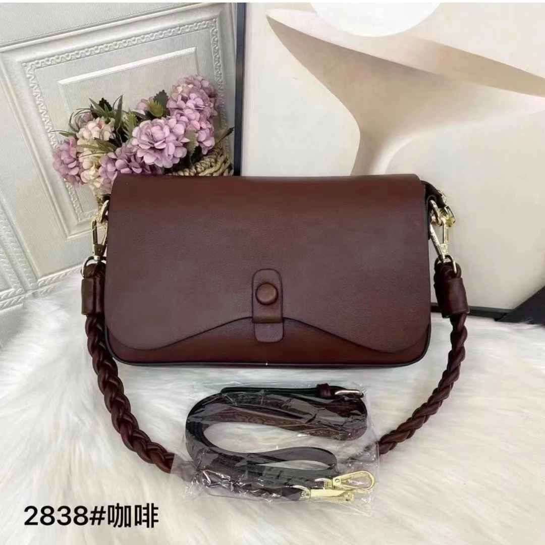 雪域美朵时尚潮流休闲女士单肩斜挎包女包背包小挎包黑色咖啡色