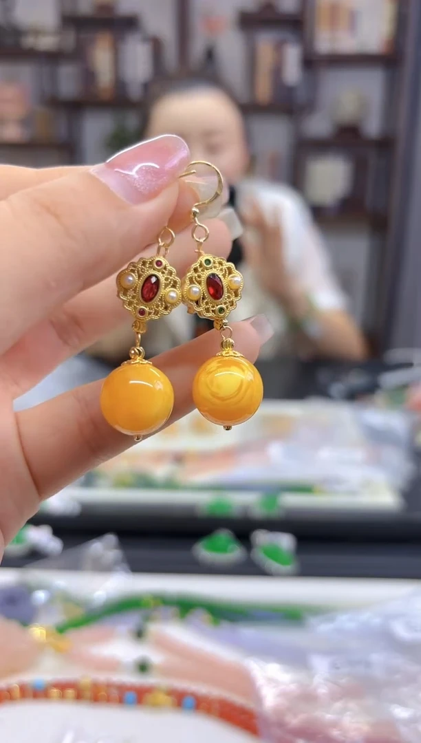 【闪购商品】蜜蜡耳饰14K金镶嵌耳坠E353