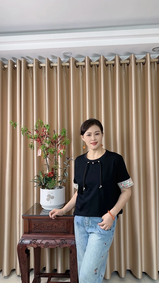 袖口拼接立体绣花短袖上衣百搭夏季9285