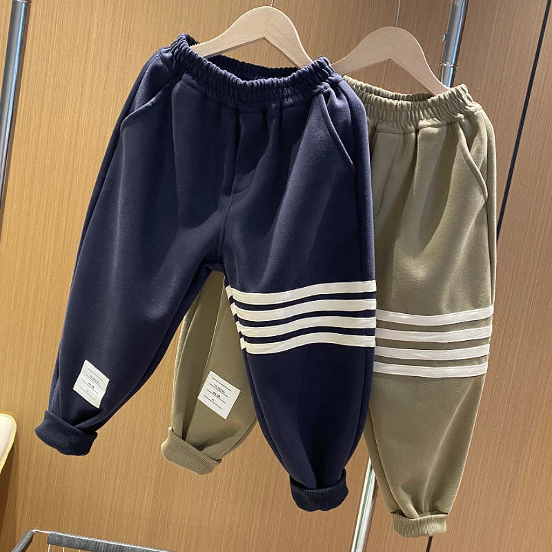 儿童春秋运动裤2025新款宝宝宽松洋气卫裤长裤收口休闲裤男童裤