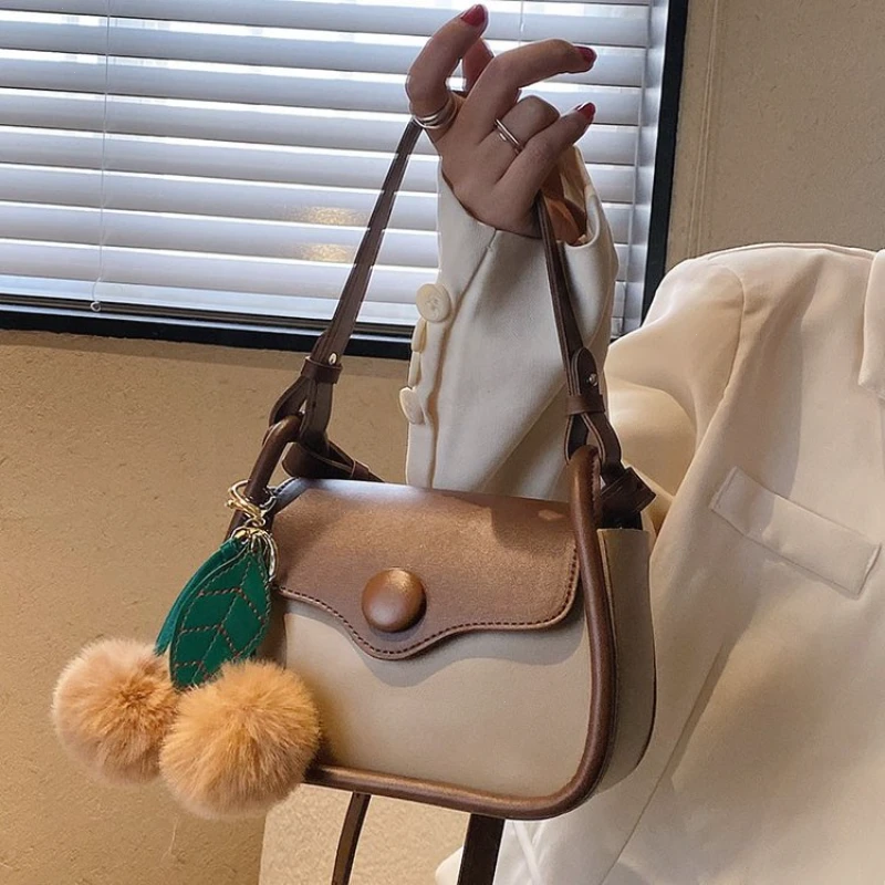 新款百搭休闲斜挎包复古轻奢女百搭单肩包小众手提包腋下包包包