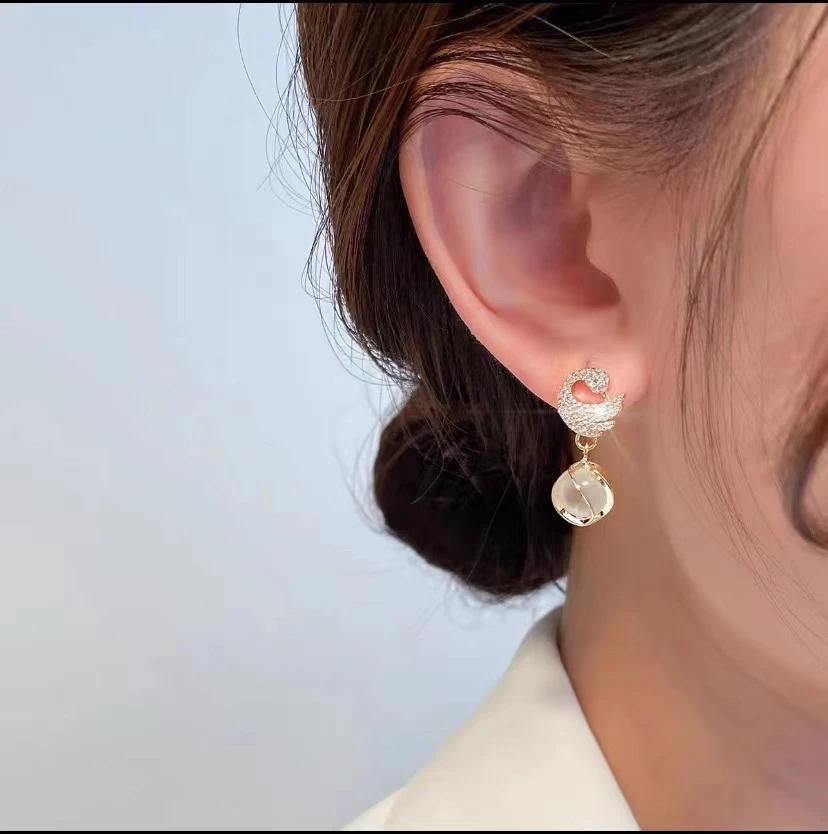 1318 「天鹅星光」高级感天鹅耳环气质猫猫石百搭耳饰