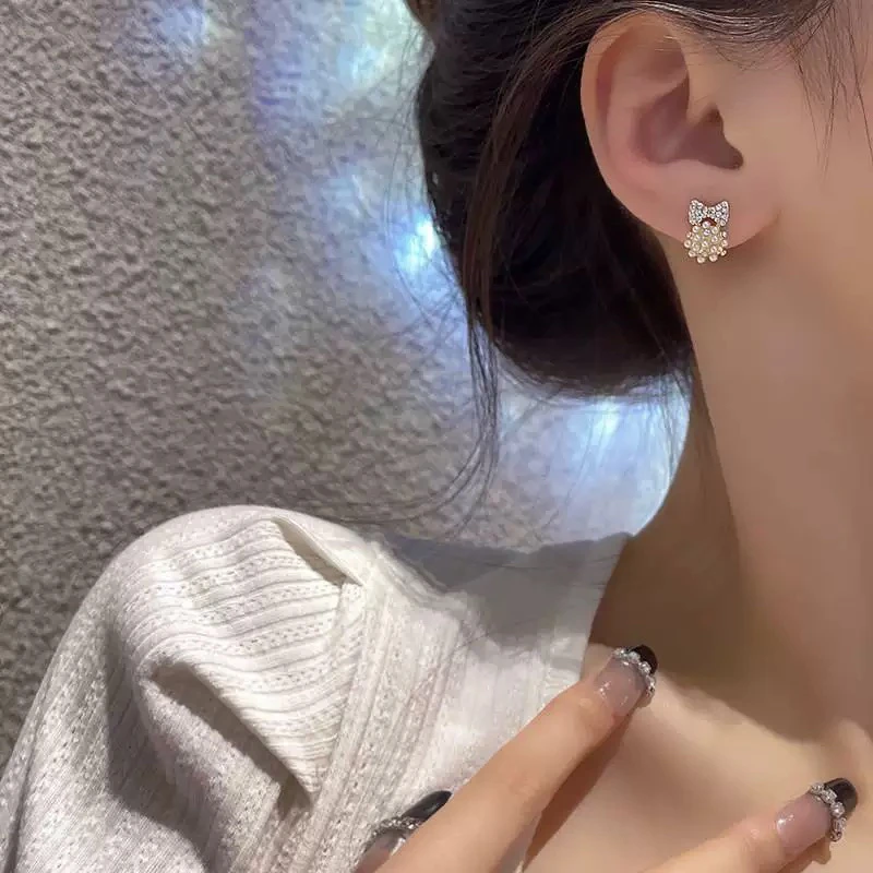 铜合金耳饰 1051 「猫女」法式复古风格珠珠蝴蝶结公主耳钉耳饰