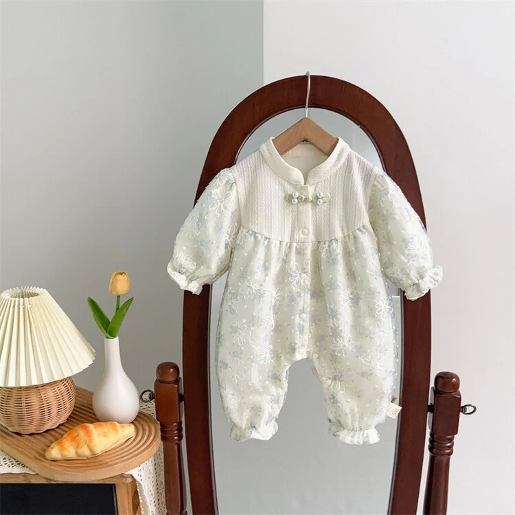 婴儿春装女宝宝衣服超萌公主满月百天春秋季连体包屁周岁礼服哈衣