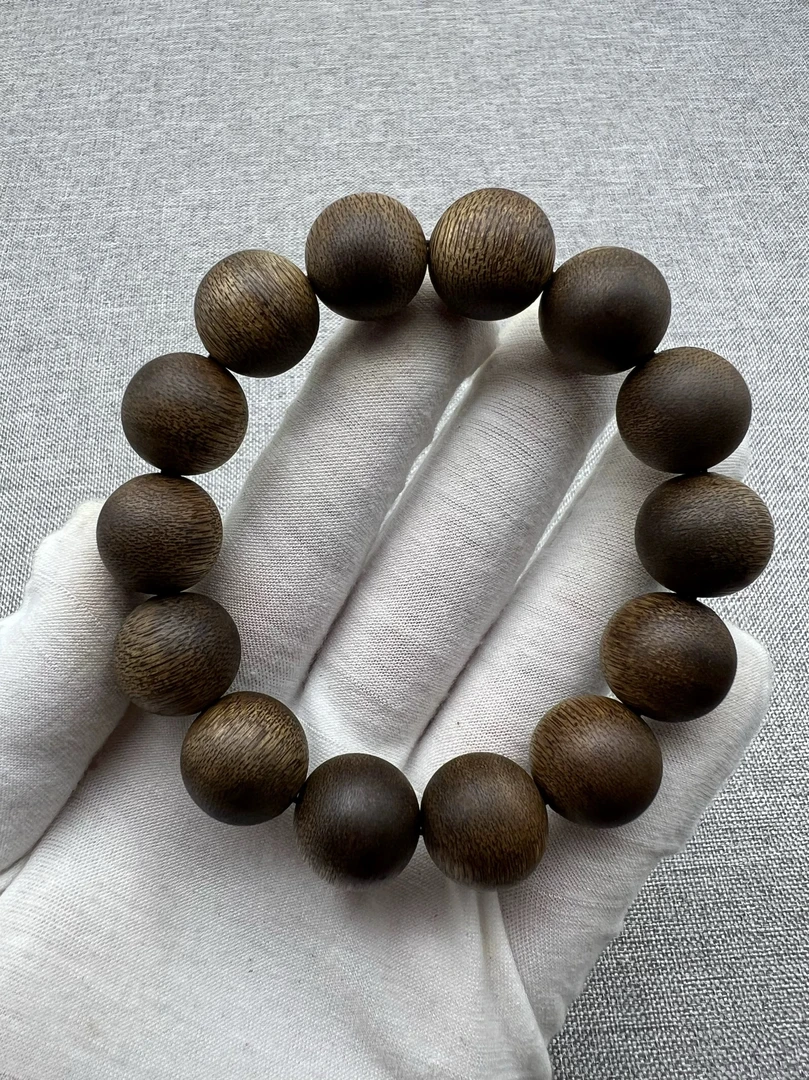 白棋板头奇楠沉香16圆珠14多样性发一