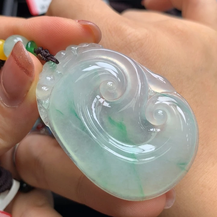 翡翠颈饰未镶嵌简**已翡翠首饰