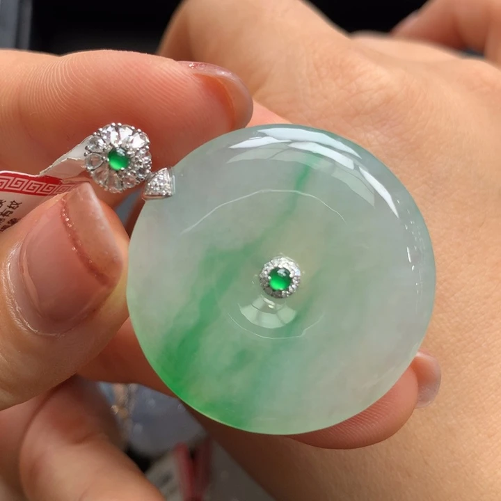 翡翠颈饰18K金镶嵌薰**?翡翠首饰第二单