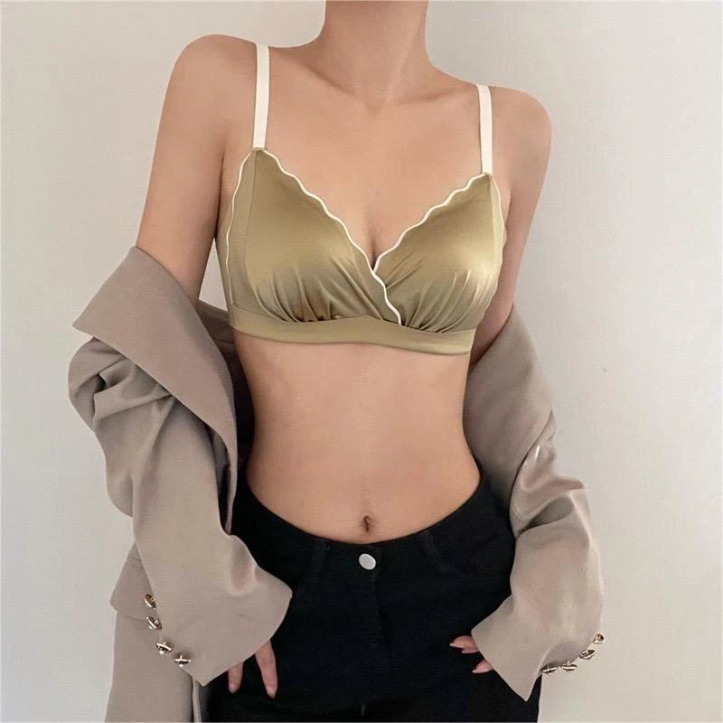 A-B杯舒适无痕乳胶缎面内衣女无钢圈防下垂收副乳上托聚拢文胸罩