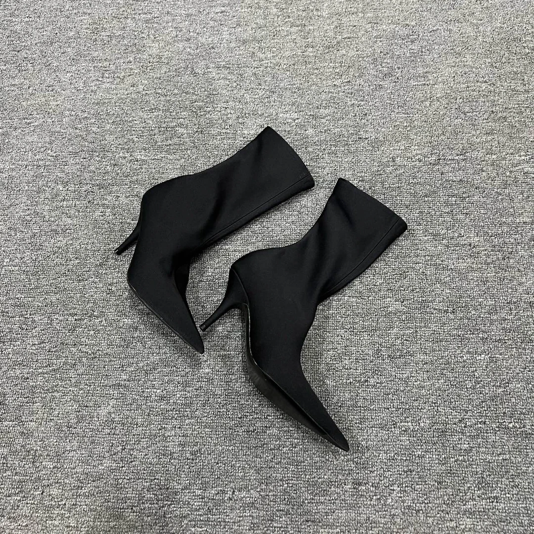 Balenciaga 巴黎世家 黑色织物弹力尖头高跟鞋 35码/95新/公价7