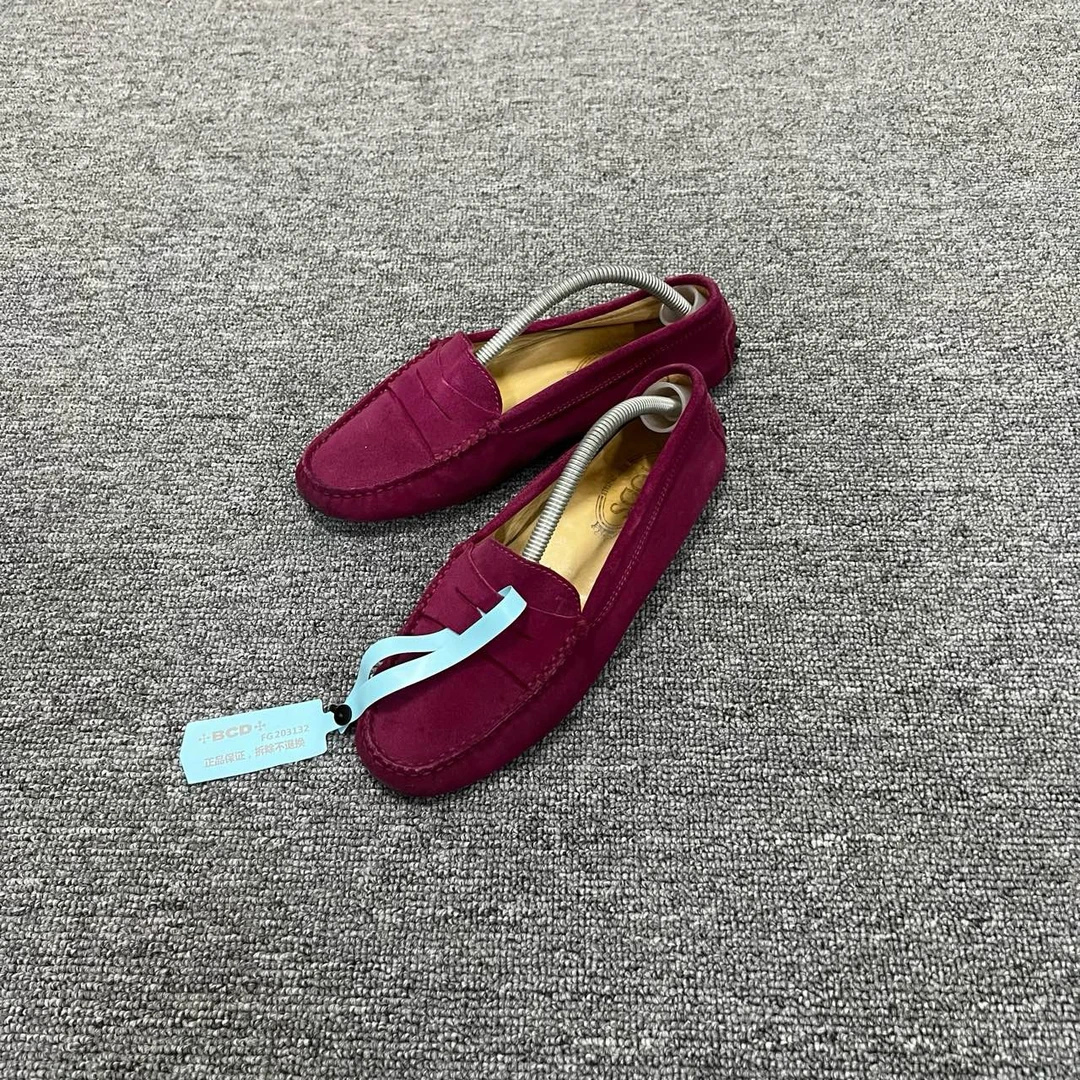 TODS 托德斯 玫红色麂皮豆豆乐福鞋 37码/9新/公价5500/无配件 fg