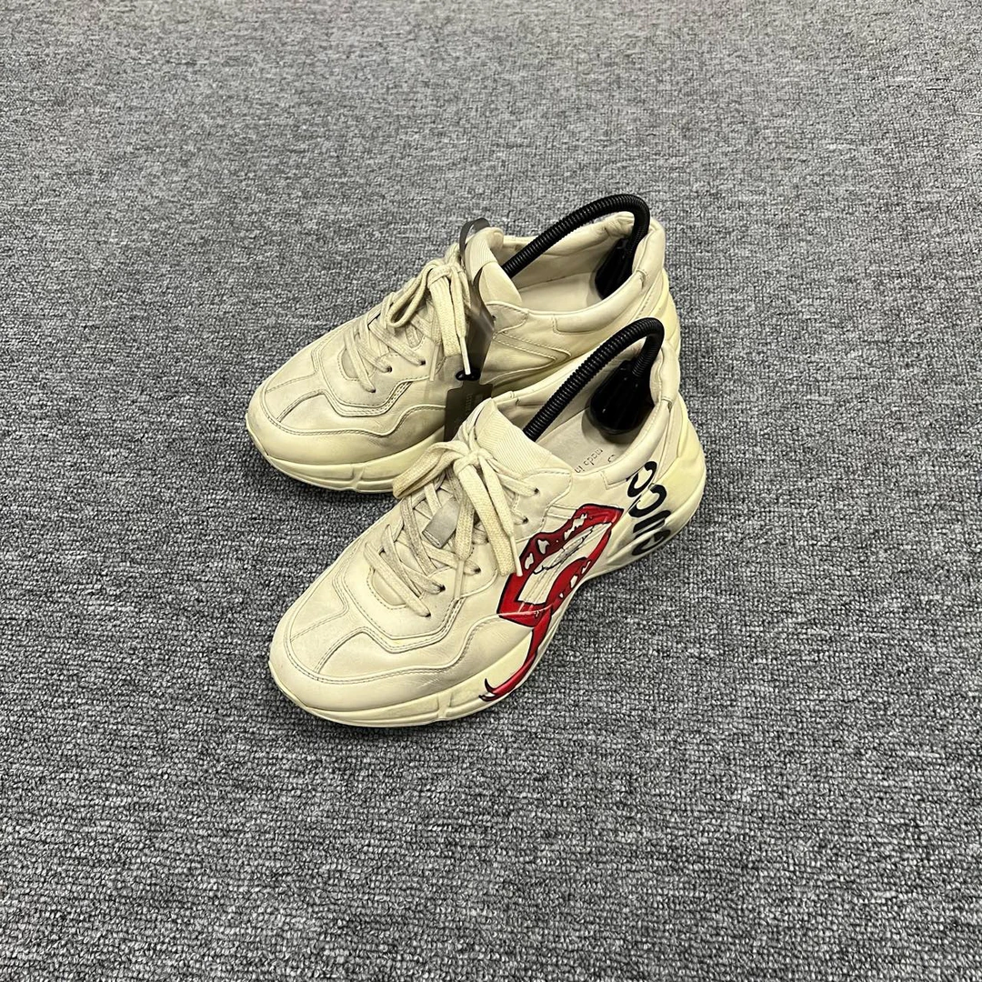 GUCCI 古驰  米白色红唇做旧老爹鞋 40码/95新/公价8813/无配件