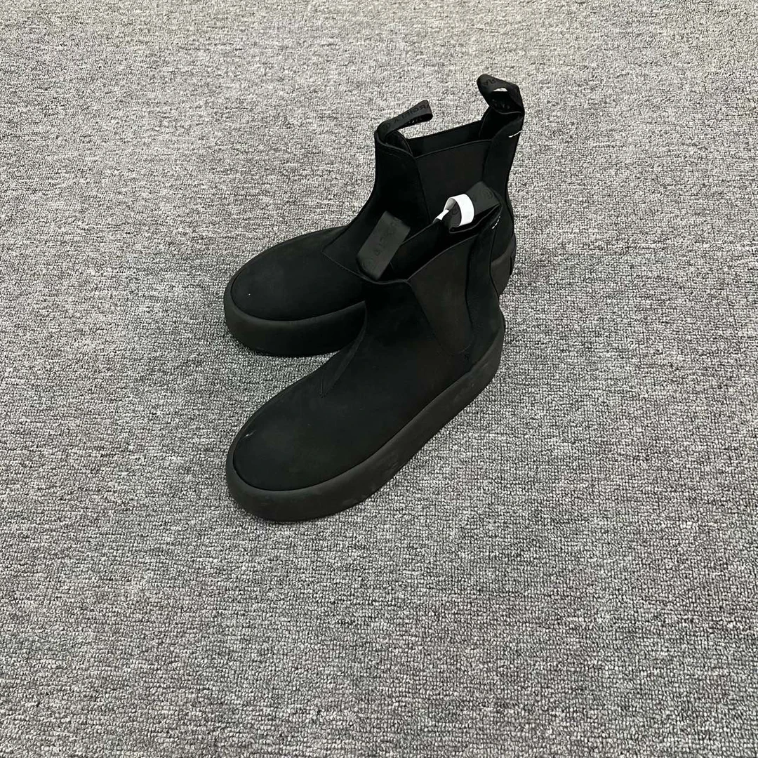 Maison Margiela 马吉拉 黑色厚底短靴 38码/99新/公价6300/无配
