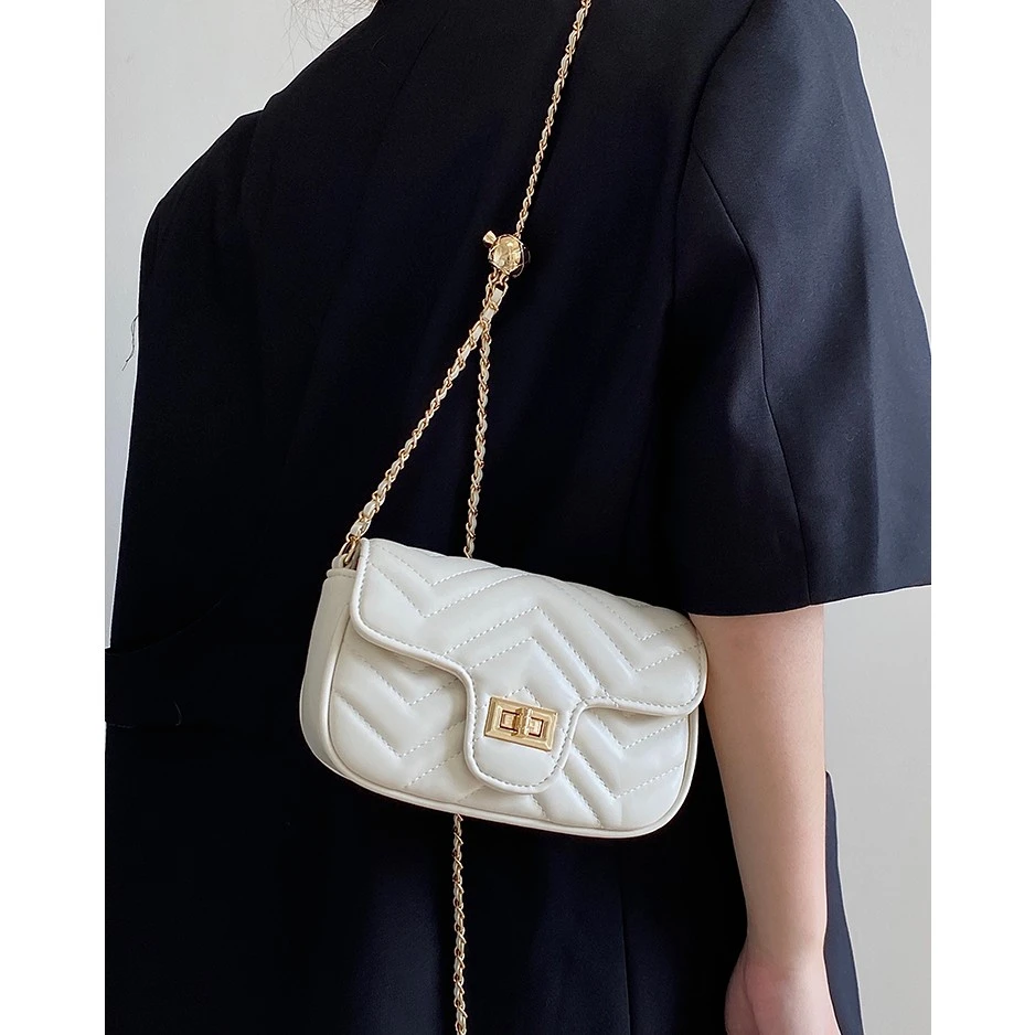 CHVRBCIE&KGINH2023小众设计新款女包菱格链条小包单肩斜挎小方包