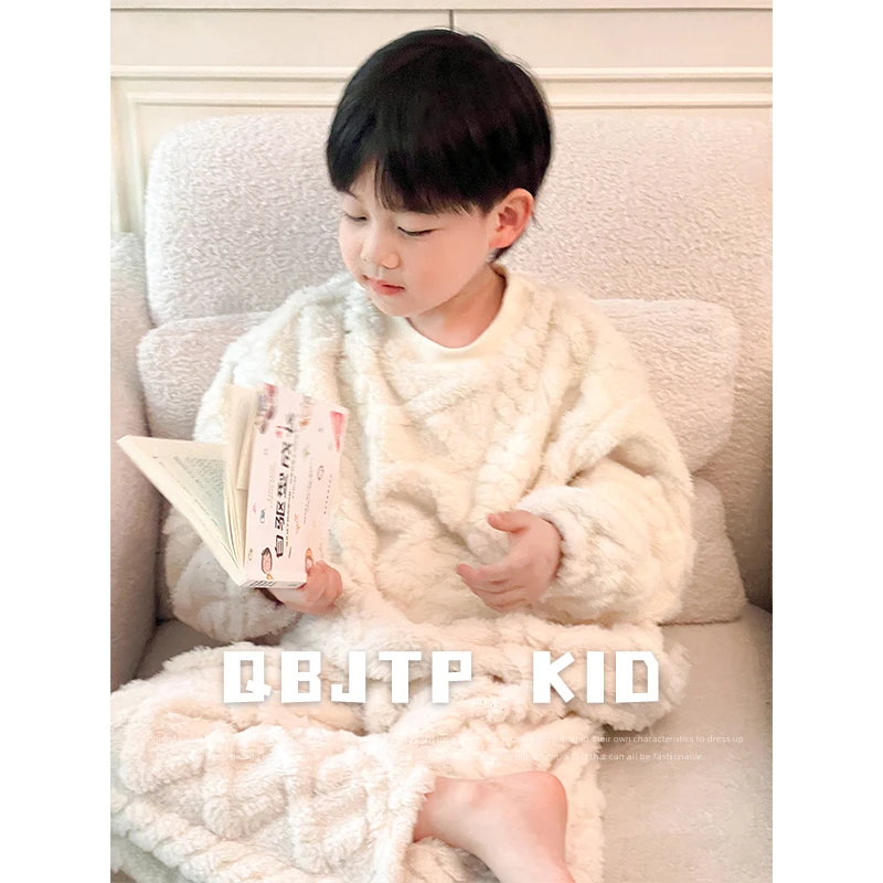 Q宝家童品11月新款 儿童家居服秋冬男女童时尚毛绒睡衣两件套装潮