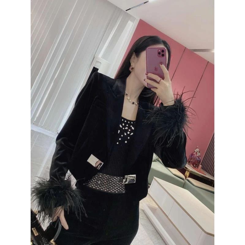 【橦颜推荐】气质名媛丝绒短款西装外套8011