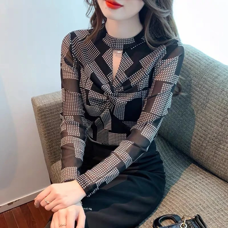 X6820【新款】时尚半高领气质网纱黑色显瘦休闲打底衫