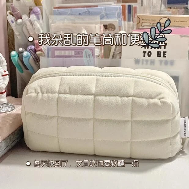 ins风可爱枕枕包笔袋日系高颜值大容量学生收纳文具小红书同款