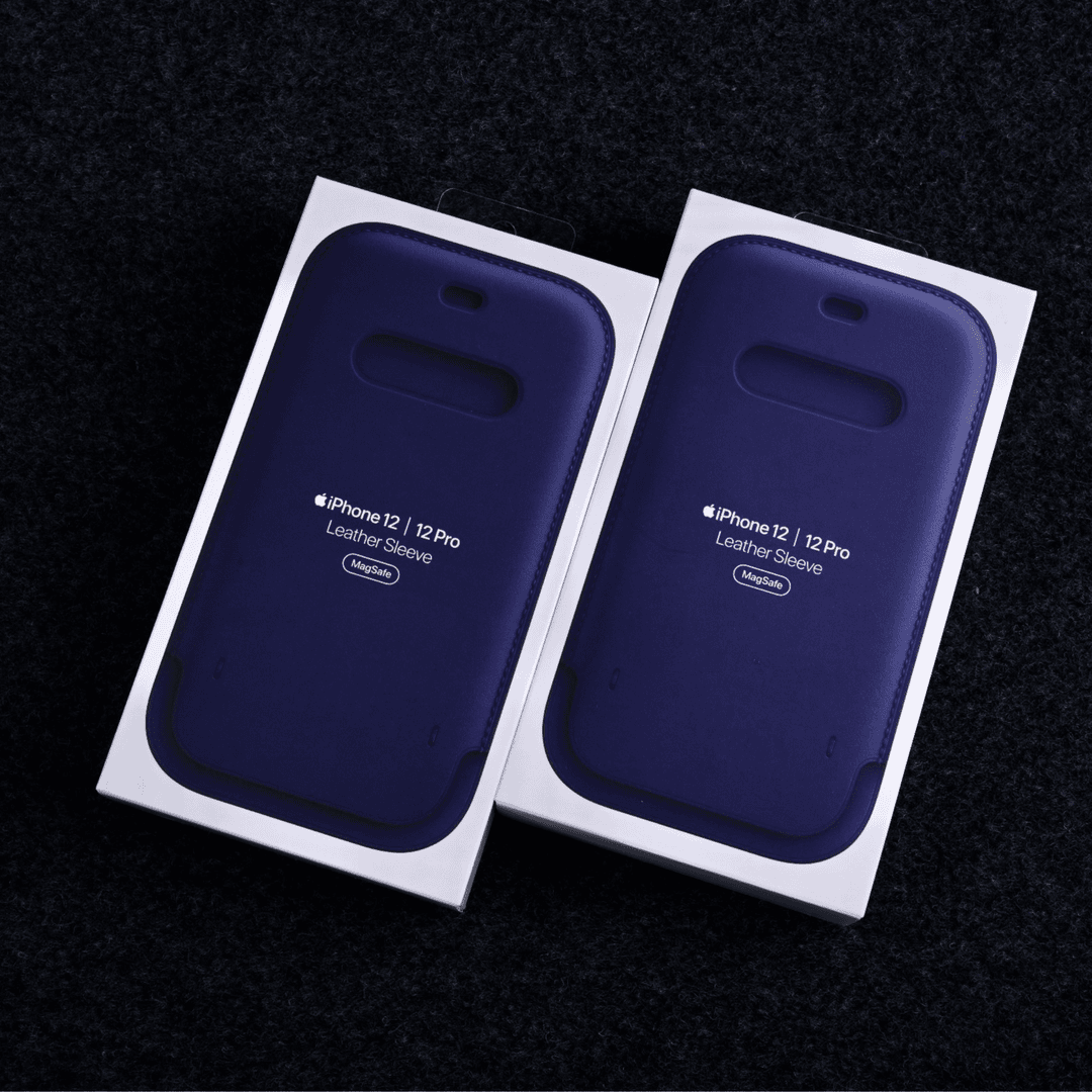 准新品  Apple/苹果iPhone 12 /12Pro MagSafe皮革深紫罗兰色