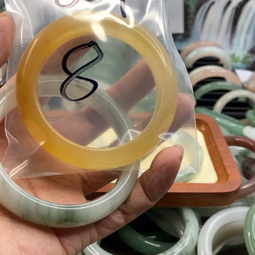 【闪购商品】石英质玉手镯合金