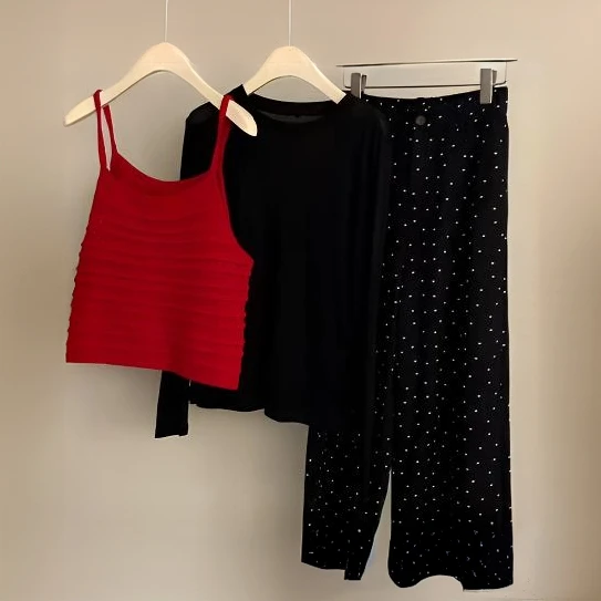 早秋季流行穿搭一整套新款2024韩版时尚打底衫吊带波点长裤三件套