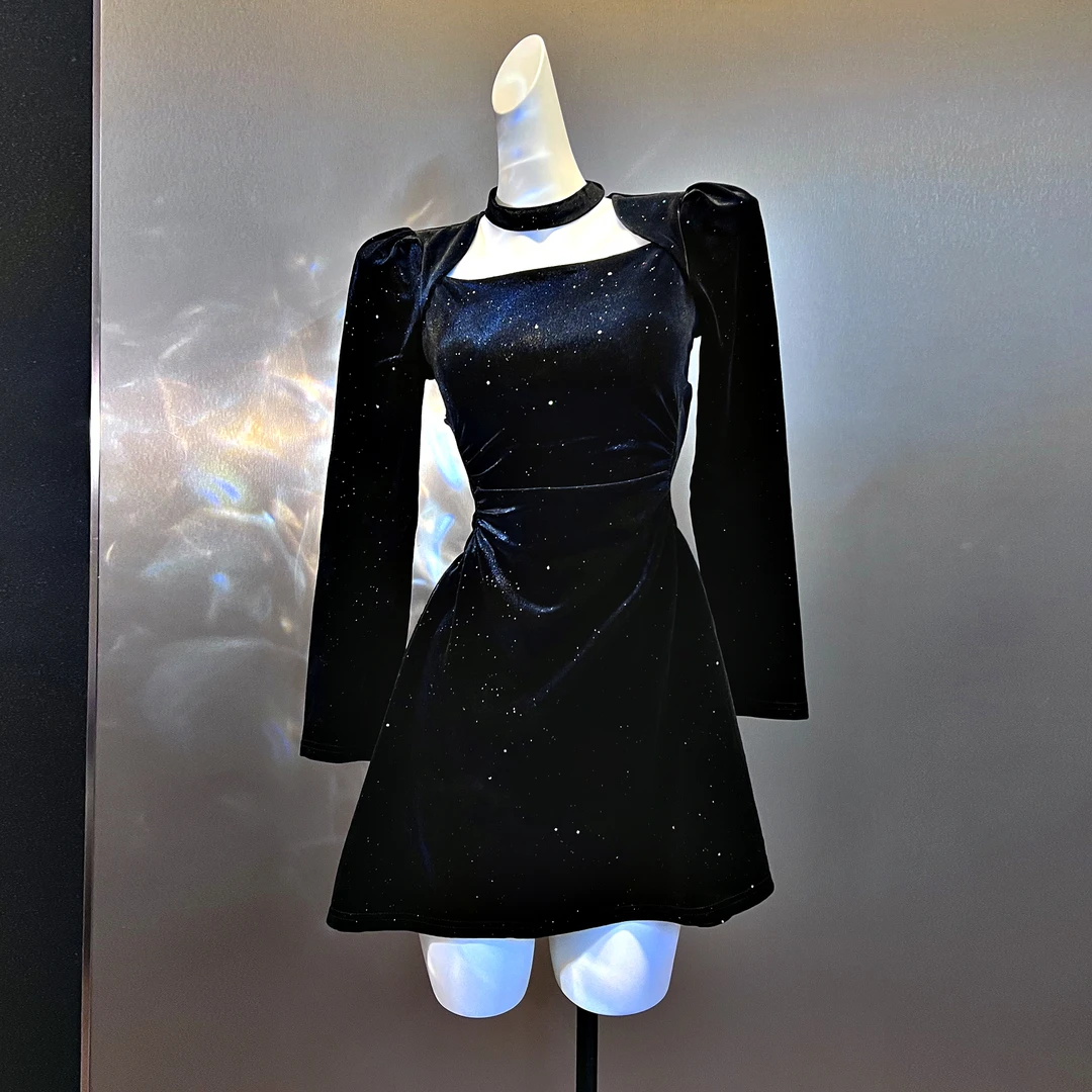 赫本小黑裙春秋装时髦感收腰蓬蓬裙气质碎闪连衣裙