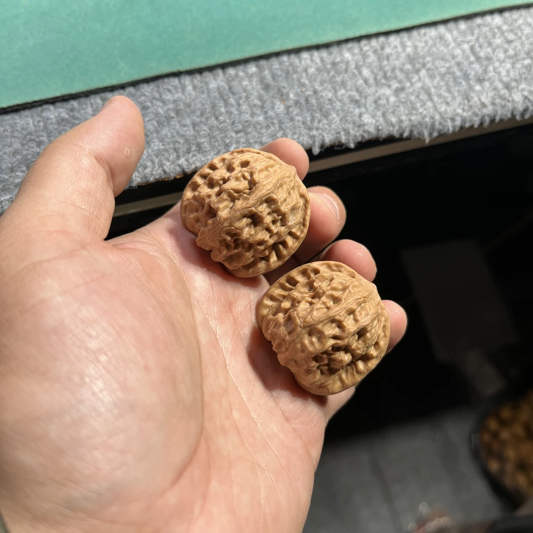 野生麻核桃精配不修全品玉骨野狼手捻对36/38尺寸