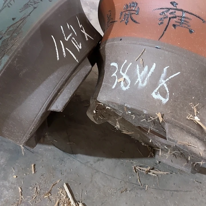 紫砂花盆          70-2微瑕