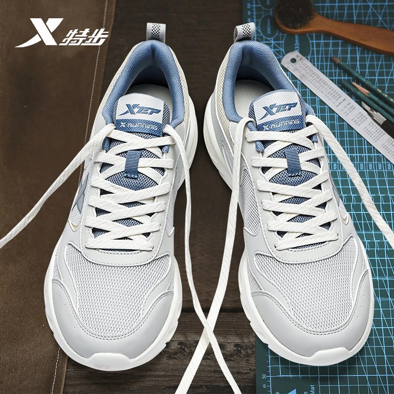 特步男鞋夏季2025新款百搭网面透气运动鞋子潮流百搭休闲跑步鞋男