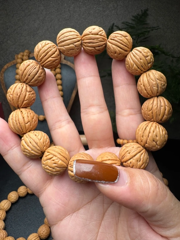 天然桃核手串矮庄大肚滴溜圆手串