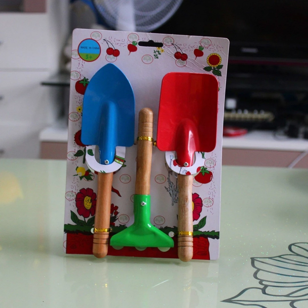 儿童玩沙挖沙子铁铲子铁桶沙滩玩具套装宝宝赶海玩土挖土园艺工具