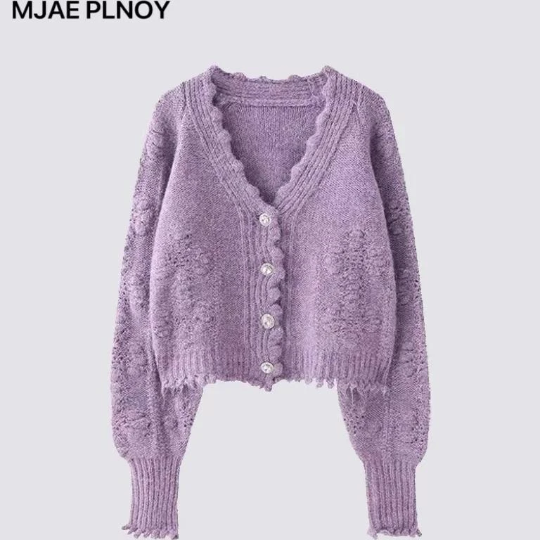 秋冬季2024新款V领慵懒风紫色毛衣外套女小香风超好看针织衫上衣