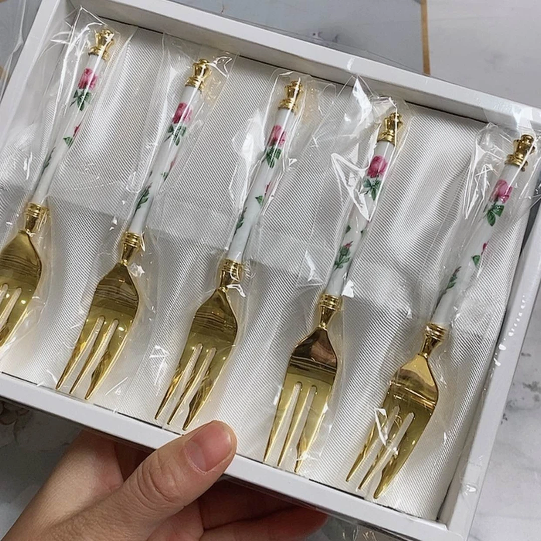 【闪购商品】密胺壶W32