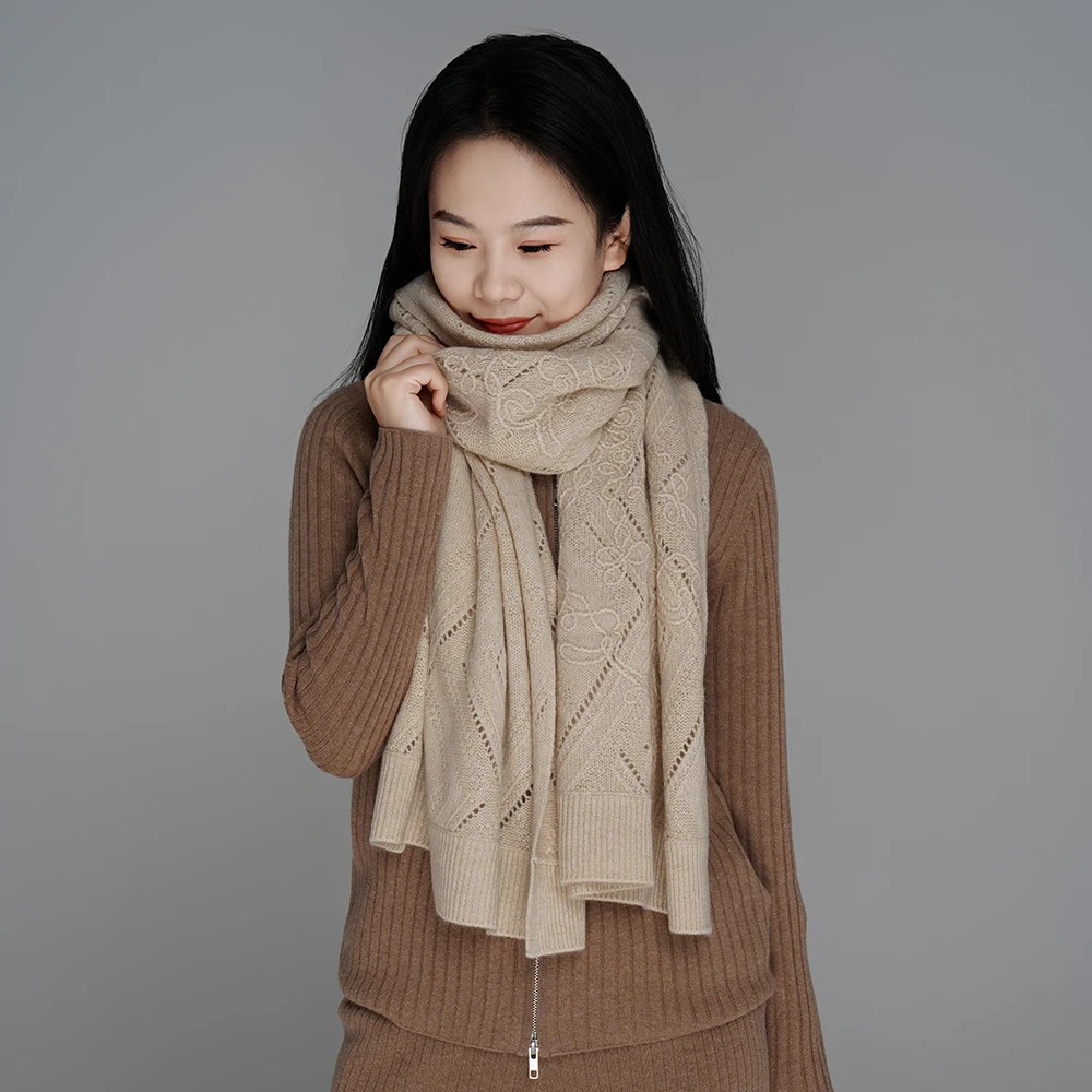 ZHAOWUDA/昭乌达山羊绒绣花围巾大披肩 加厚保暖围脖高级感穿搭