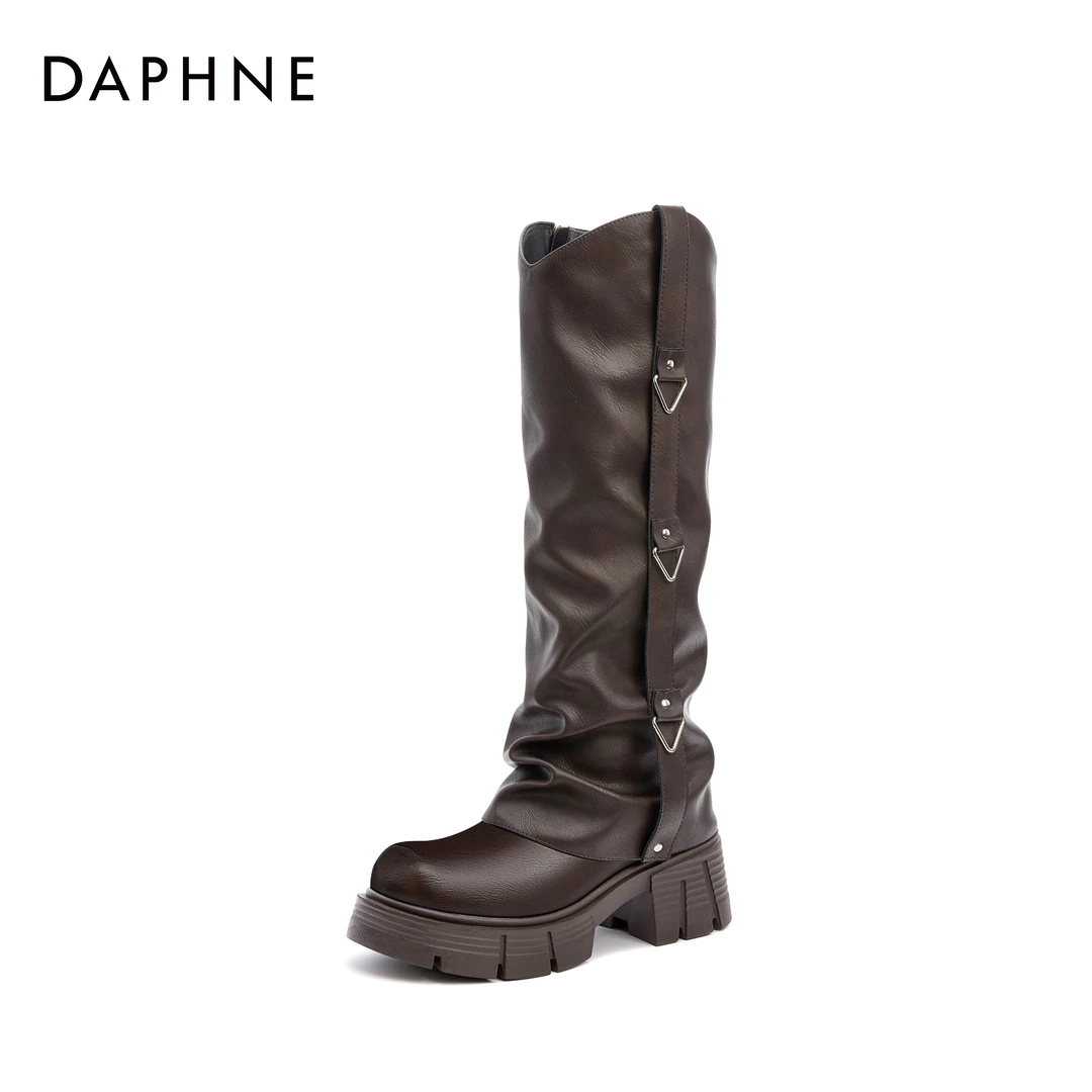 达芙妮百搭学院风复古时尚24年秋冬上新皮带扣调节长筒时装靴