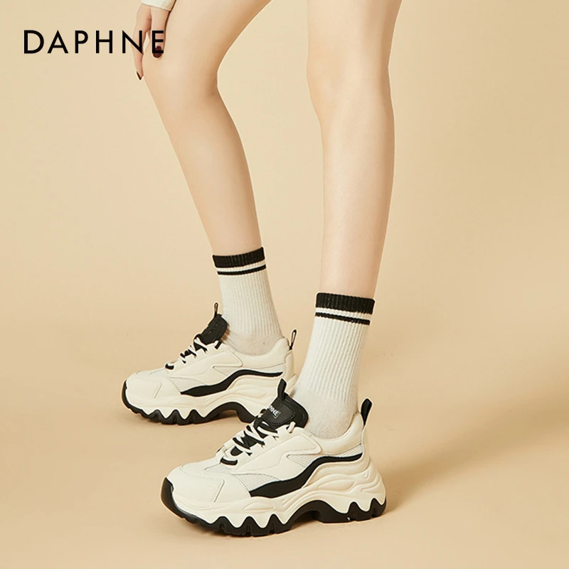 Daphne/达芙妮时尚休闲鞋百搭舒适透气春季潮流厚底ins系带低帮鞋
