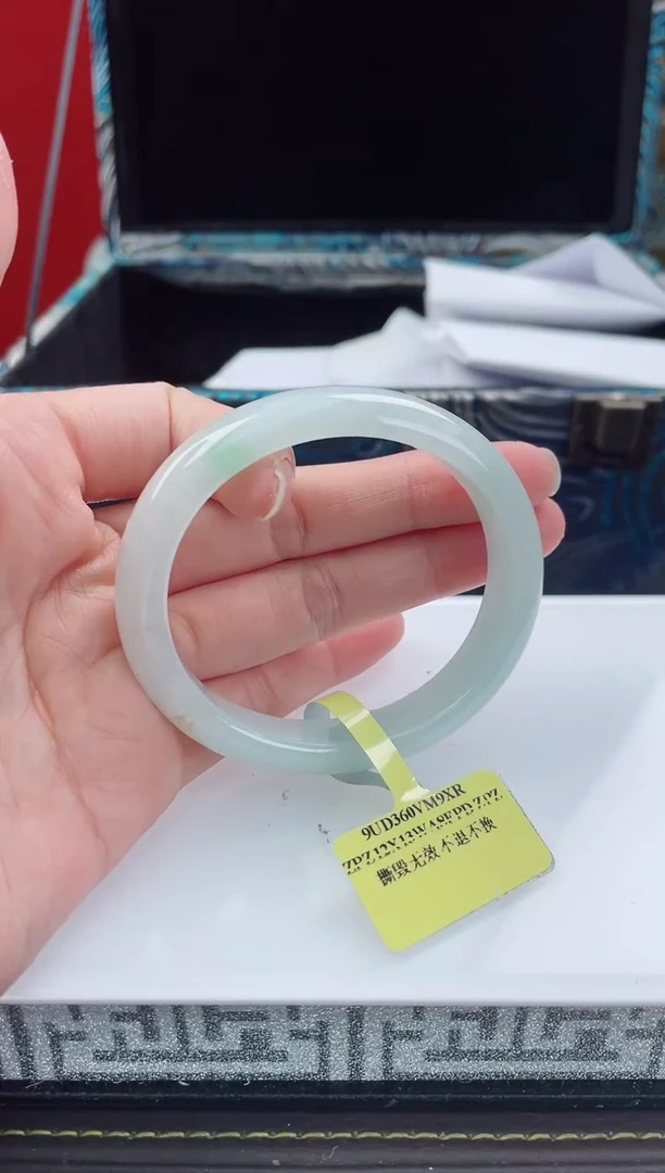 【闪购商品】翡翠手镯未镶嵌4手镯