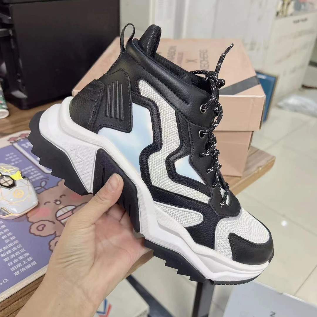 女士休闲运动鞋秋冬款133074